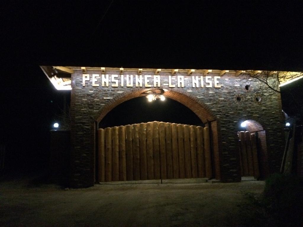 Pensiunea La Nise Sîmbăta de Sus Eksteriør billede